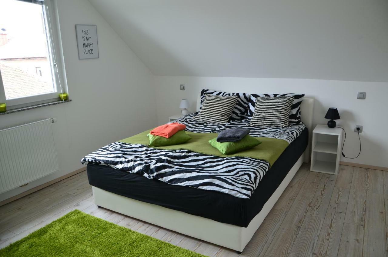 Ana'S Place Celje Bagian luar foto