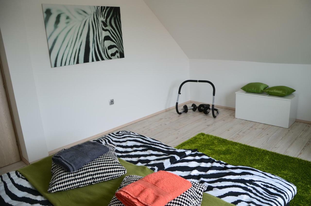 Ana'S Place Celje Bagian luar foto